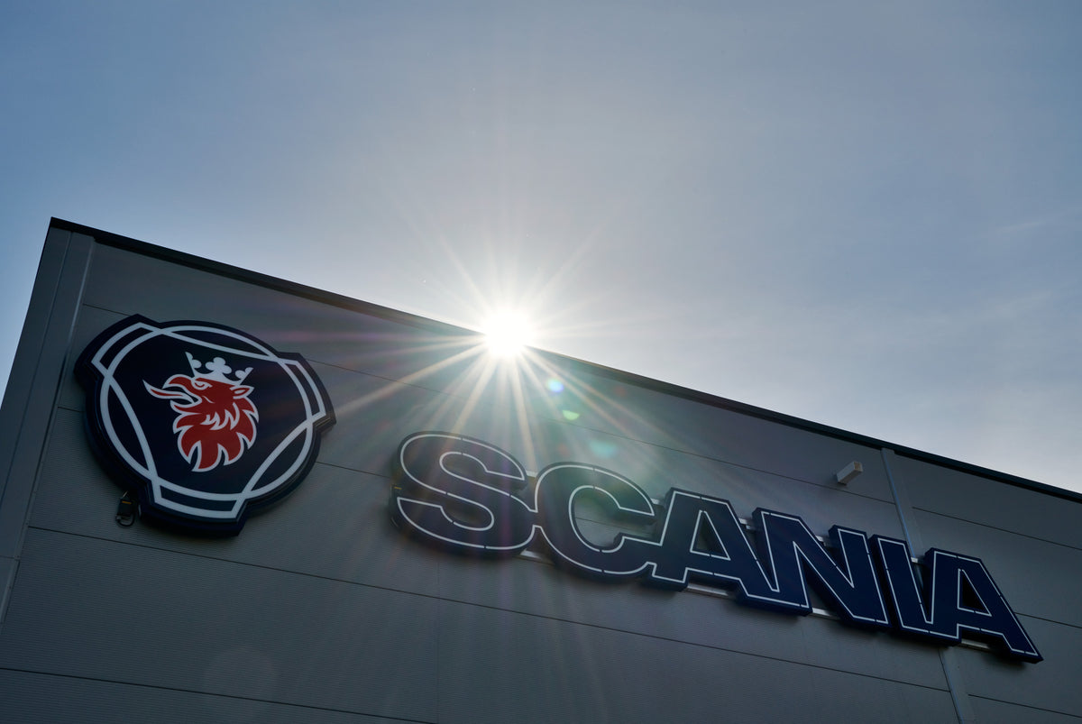 Red Scania – Scania E-Shop